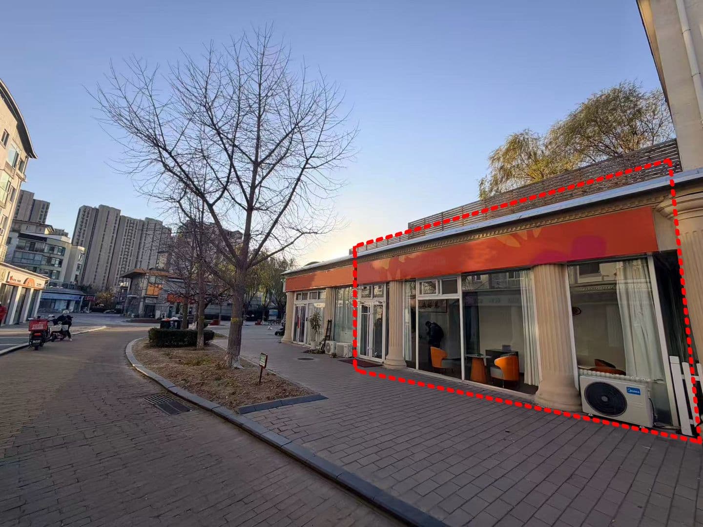 朝阳东五环成熟商圈 + 小区口带租旺铺，客流有保障，回报看得见 - 缩略图 3