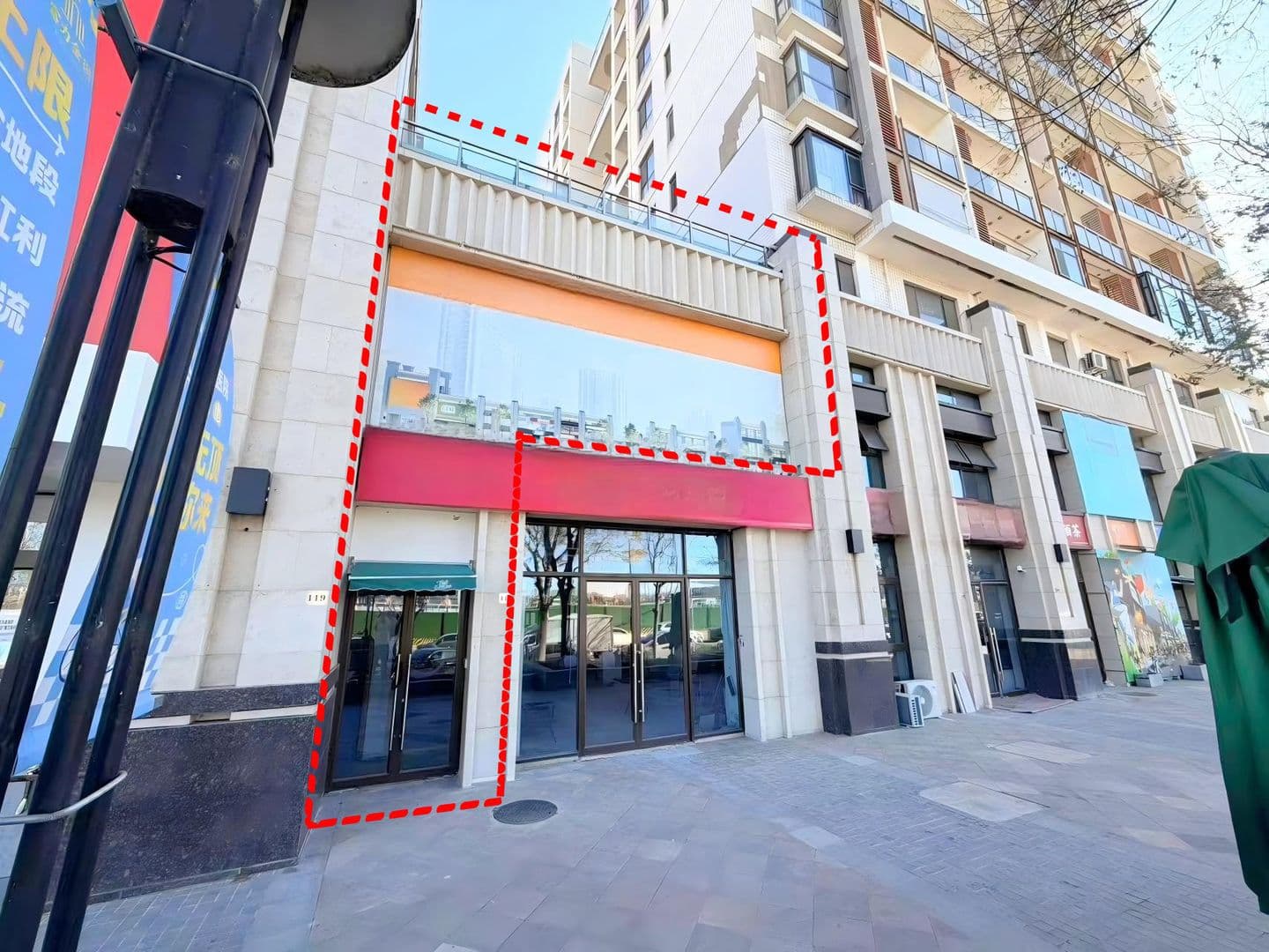 朝阳三甲医院稀缺旺铺，临街现铺，客流有保障 - 缩略图 2