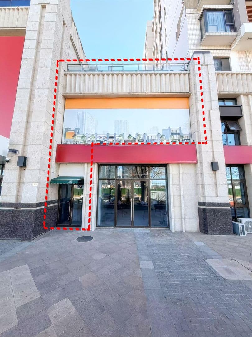 朝阳三甲医院稀缺旺铺，临街现铺，客流有保障 - 图片 1